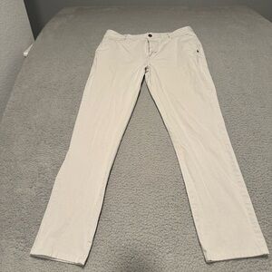 Vuori Men’s 33x31”All Ways Chino Tan/Gray